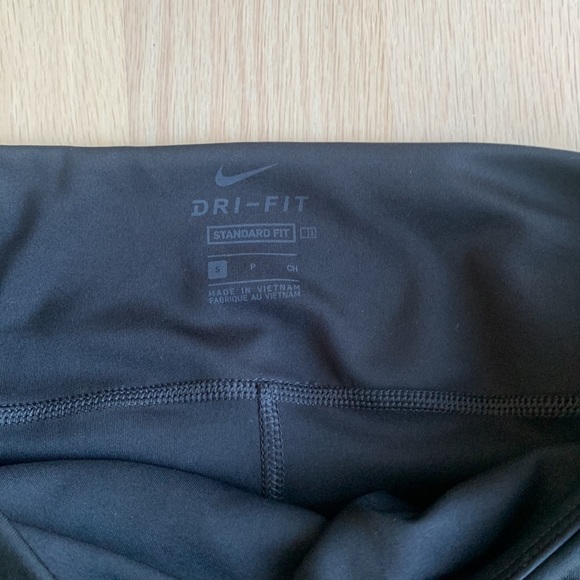 NIKE Dri-Fit  Standard Fit Black Golf Skort size S - Picture 2 of 5